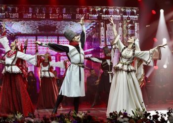 Әзербайжанның Қазақстандағы мәдениет күндеріне орай өткен гала-концертке мыңға жуық адам қатысты