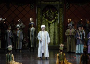 Әлемдік классикалық операның озық үлгісі