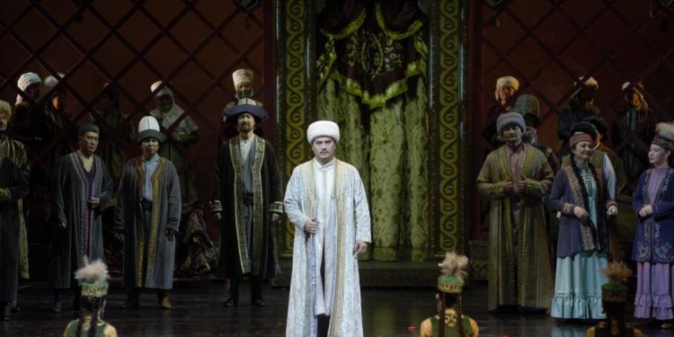 Әлемдік классикалық операның озық үлгісі