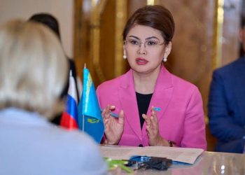 Қазақстан мен Ресейдің мәдениет министрлері мәдени ынтымақтастықтың негізгі мәселелерін талқылады