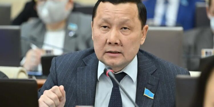 Мәжіліс депутаты киік мүйізіне қатысты сотталғандардың мәселесін көтерді