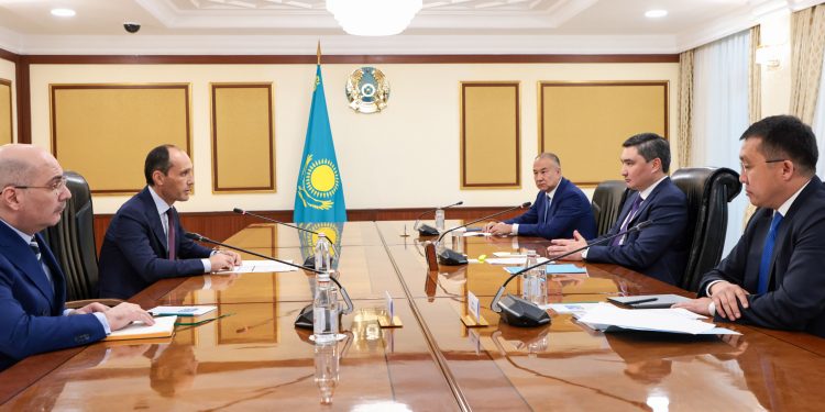 Бектенов пен Давиташвили сауда-экономикалық ынтымақтастық мәселелерін талқылады