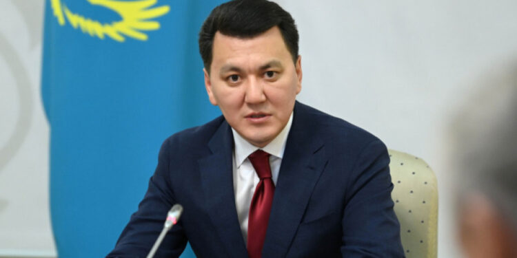 Жолдауда жүзге жуық түрлі бастамалар, ұстыныстар және тапсырмалар бар