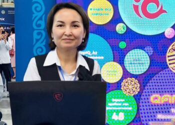 ЖИ ұстаз жұмысына қолдау көрсетеді