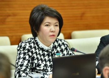 Барлық ата-ана мен педагогикалық қауымдастық мені толықтай қолдайды деп білемін