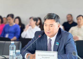 «Герои среди нас: они лечат, дают знания, учат быть милосердными»