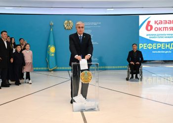 Мемлекет басшысы республикалық референдумда дауыс берді.