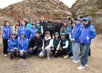 Қызылтас шатқалында «Таза Қазақстан» аясында экоакция өтті.