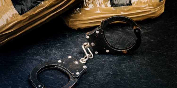 Атырауда синтетикалық есірткі сатқан адамды ұстады