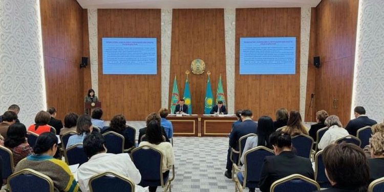 Балалардың қауіпсіздігін қамтамасыз ету мәселелері бойынша кеңес өтті