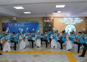 Елордада ашылған тұңғыш қазақ мектебіне 25 жыл толды