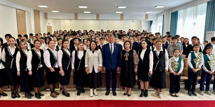 Мектеп – бұл жеке тұлғаның қалыптасуы басталатын орын