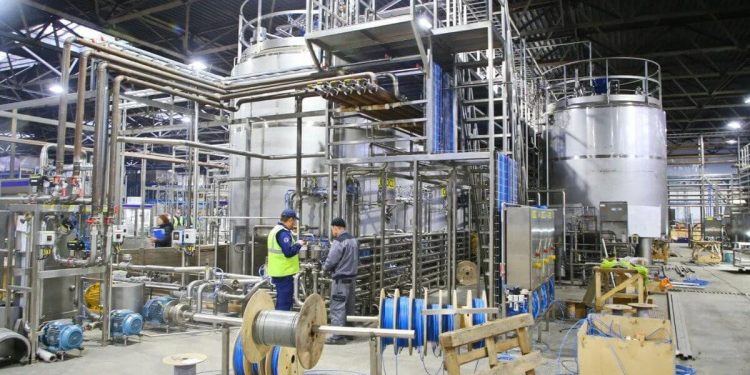 Еңбек мигранттарында жұмысқа шақыру туралы рұқсат қағазы жоқ