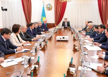 Бектенов Украина төңірегіндегі жағдайға байланысты жедел кеңес өткізді