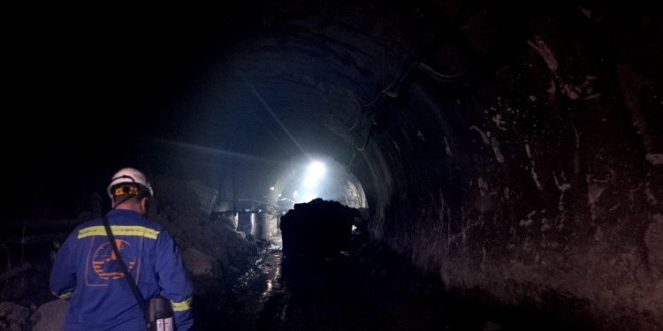 Мемлекет басшысы Хромтаудағы «Болашақ» шахтасының жұмысымен танысты