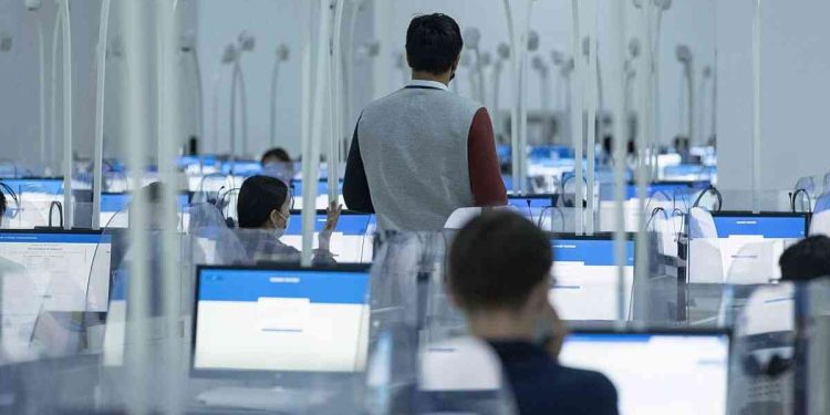 Қатысушылар тестілеу өткізілетін орынды, күнді және уақытты өздері таңдайды