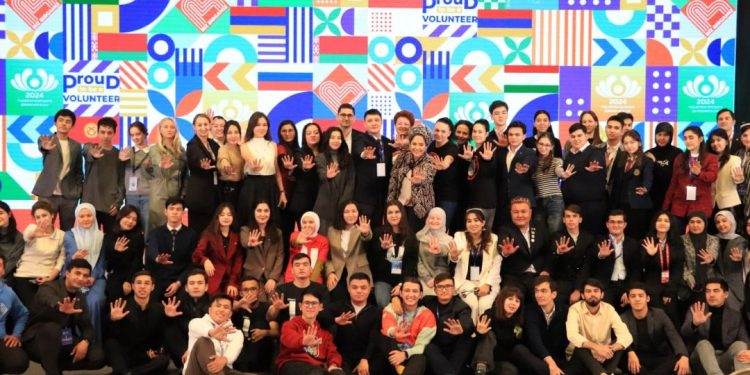 Қазақстандық еріктілер Ташкенттегі халықаралық форумға қатысып жатыр