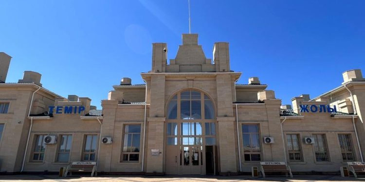 Қазақстанда үш ірі теміржол вокзалы толық жаңартылды