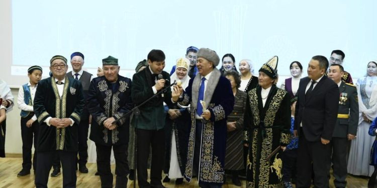 Отбасылық құндылықтарды насихаттау, ағайындар арасындағы береке-бірлікті паш ету