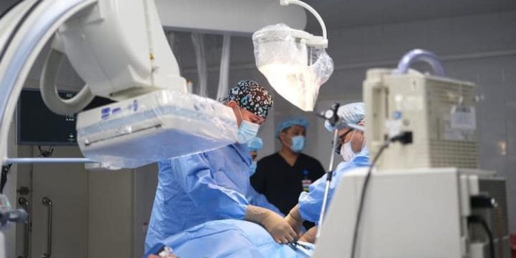 Жүрегі 10 минут соқпай қалған науқасты құтқарды