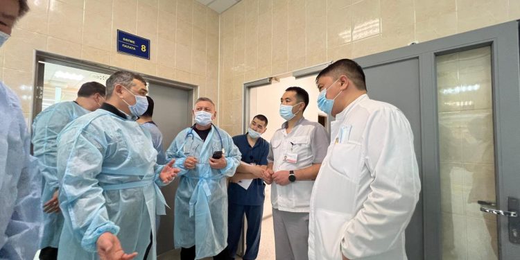 Басқа өңірлерде де адамдар бұл апатқа бей-жай қараған жоқ