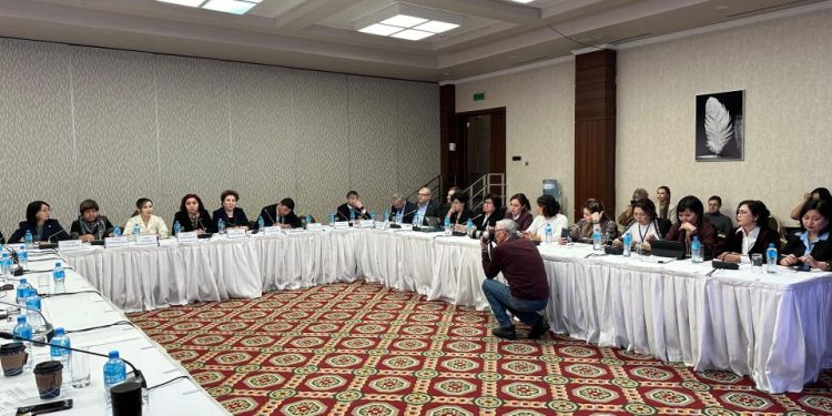 «Серіктестік, диалог және сенім: берік азаматтық қоғам кепілі» атты дөңгелек үстел өтті