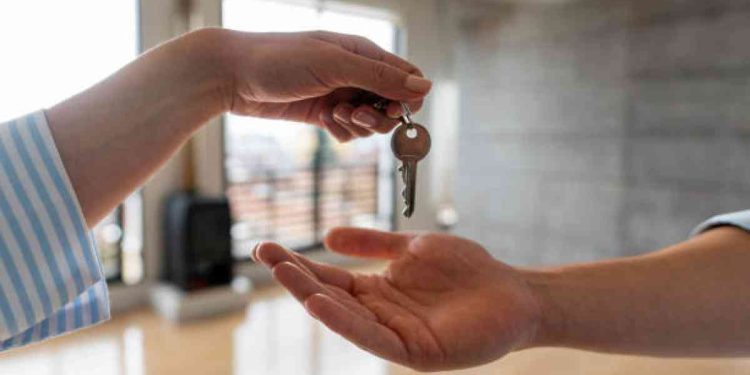 Үй алуға көмектесемін деген желеумен азаматтарды алдаған