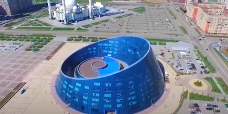 Ресми түрде аңызға айналған опера әншісі Күләш Байсейітованың есімі берілді