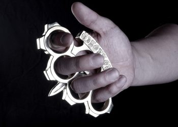 Көкшетаулық тұрғын суық қаруды заңсыз сақтағаны үшін сотталды