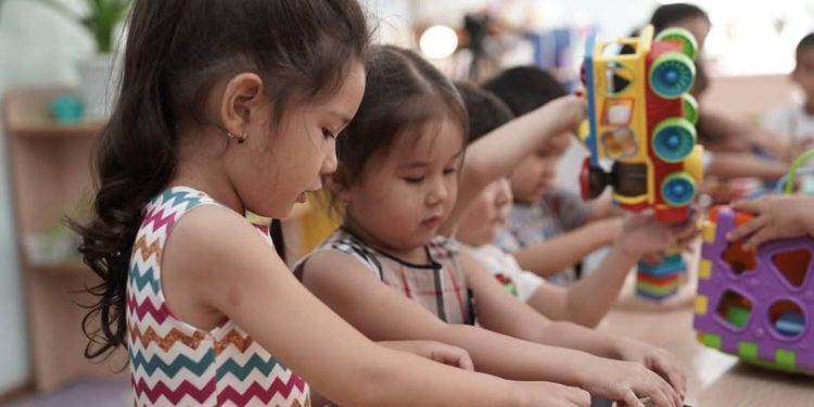 Обеспечение благополучия детей – приоритет государства: в Казахстане треть населения составляют дети