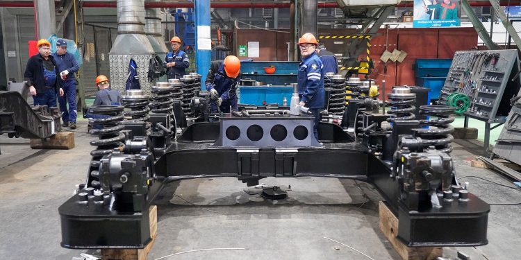 Жұмысшы мамандарға жасалған қамқорлық – бүкіл қоғамның игілігі үшін жасалған қамқорлықпен тең