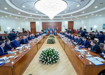 Екі ел үкіметтерінің міндеті — көшбасшыларымыз қол жеткізген келісімдердің мүлтіксіз орындалуын қамтамасыз ету