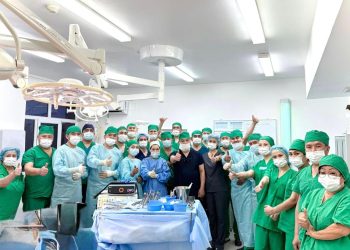 Бұл операция аймақ тарихындағы алғашқы бауыр трансплантациясы болды