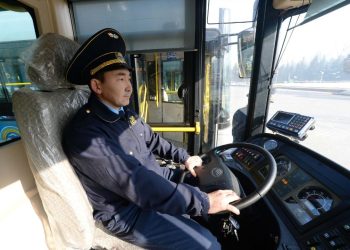 Қоғамдық көлікте қызмет көрсету сапасын арттыру маңызды мәлеленің бірі болып табылады