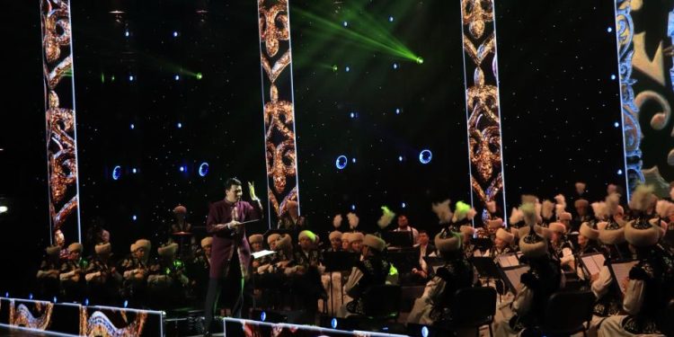 Ескендір Хасанғалиевтің 85 жылдығына арналған концерт өтті