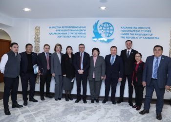 Реформалардың мақсаты – қазақстандықтардың әл-ауқаты мен егемендікті нығайту: сарапшылар Тоқаевтың саяси реформаларын талқылады