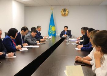 Бұл мектепте қазақ тілі мен әдебиеті тереңдетіліп оқытылады