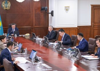 Үкімет отырысында жол саласын дамыту және аталған салаға цифрлық технологияларды енгізу мәселелері қаралды