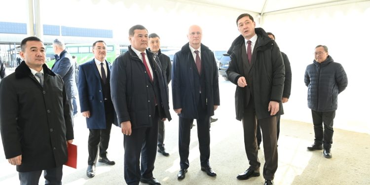 Премьер-министрдің бірінші орынбасары шағын өнеркәсіп аймақтарындағы жаңа жобалар мен өндіріс алаңдарын аралады