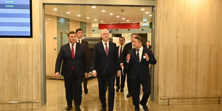 ҚР ПРЕМЬЕР-МИНИСТРІНІҢ БІРІНШІ ОРЫНБАСАРЫНА ӘУЕЖАЙДЫҢ ЖАҢА ТЕРМИНАЛЫ ТАНЫСТЫРЫЛДЫ