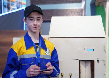 Біздің жобамыз заманауи технологиялардың баспананы қалай жайлы әрі қауіпсіз ететінін көрсетеді