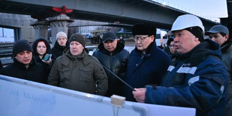 Тұрғындар бұл көпірдің тезірек пайдалануға берілгенін күтіп отыр