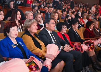 Алматыда 8 наурыз мерекесіне арналған концерт өтті