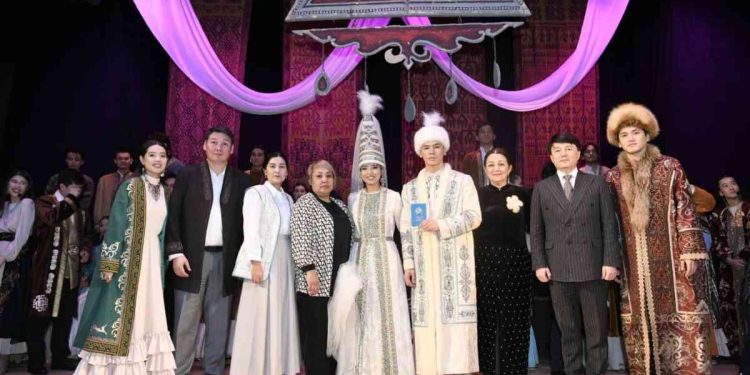 «Шаңырақ күні» жалпыұлттық отбасылық құндылықтар мен кіршіксіз махаббат күніне айналады