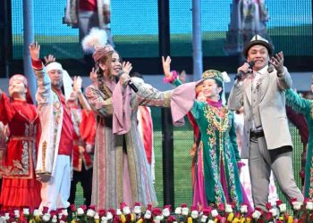 Мәулен Әшімбаев Наурыз мейрамымен құттықтады