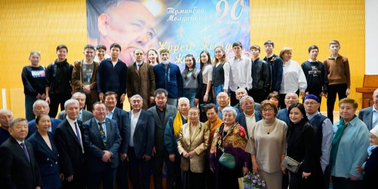 «Жүрегі жырдан жаралған» атты әдеби-музыкалық кеш өтті