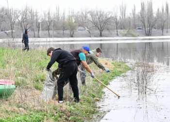 «Алматы-біздің ортақ үйіміз» акциясы аясында «Таза саябақтар мен скверлер» апталығы басталды
