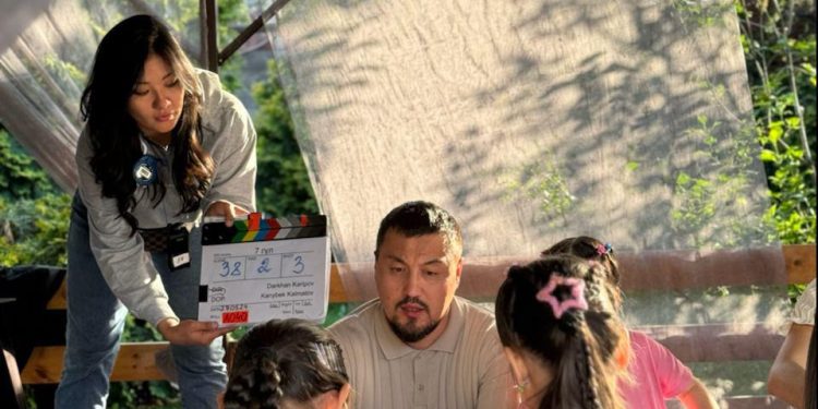 «Жеті гүл» фильмі қазіргі таңдағы өзекті тақырыптардың бірі.