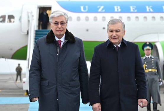 Өзбекстан Президенті Шавкат Мирзиёев Қазақстанға жұмыс сапарымен келді