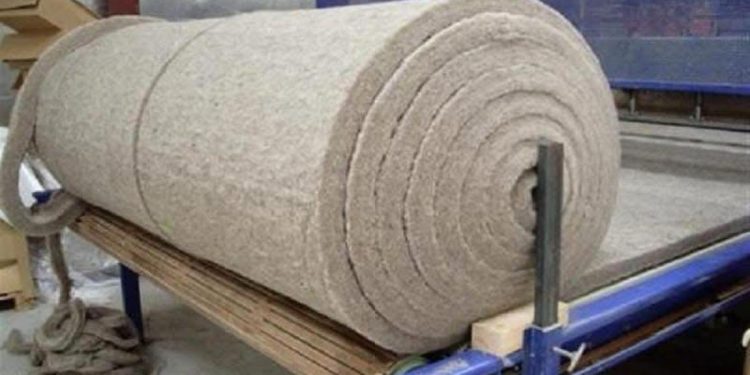 Жобаның негізгі бағыттарының бірі — қой жүнінен жасалған жылу және дыбыс оқшаулағыш тақталар мен рулондар өндірісі